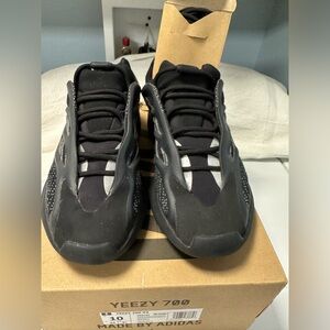 Yeezy 700